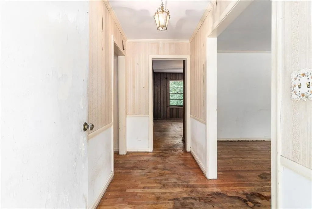 1880 Wellbourne Drive Ne, Atlanta, Georgia 30324, 3 Bedrooms Bedrooms, ,2 BathroomsBathrooms,Residential,For Sale,1880 Wellbourne Drive Ne,7662692