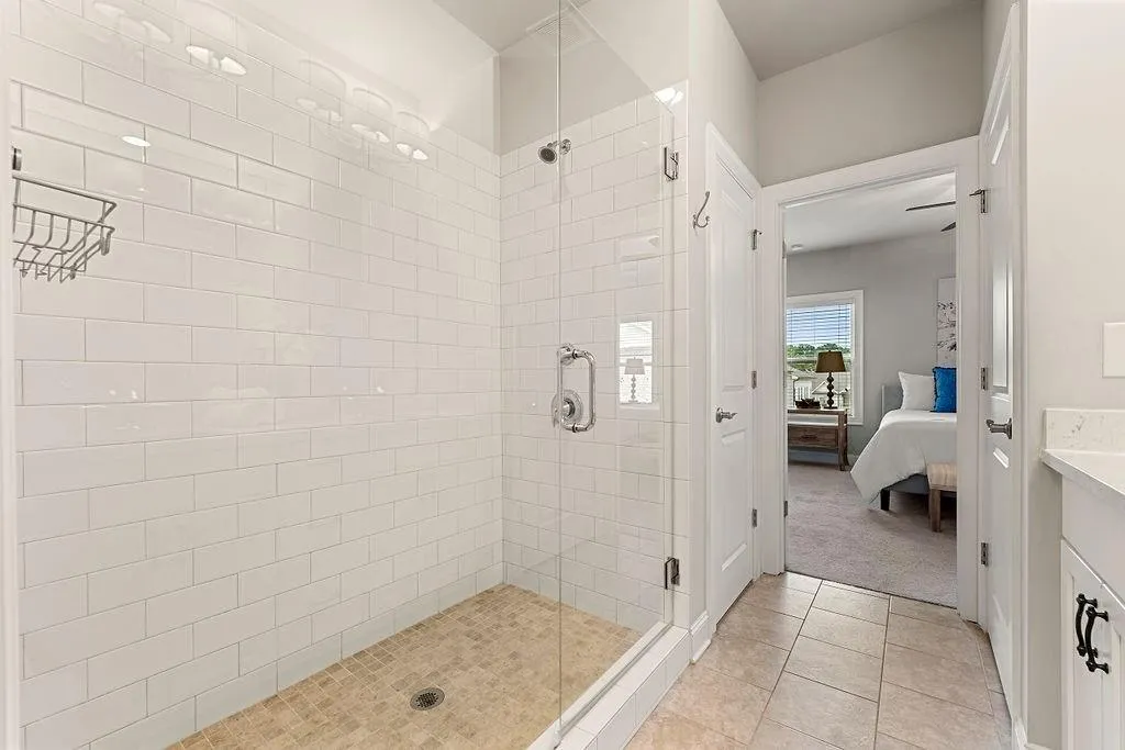 4755 Roswell Road, Sandy Springs, Georgia 30342, 2 Bedrooms Bedrooms, ,2 BathroomsBathrooms,Residential,Sold,4755 Roswell Road,7095954