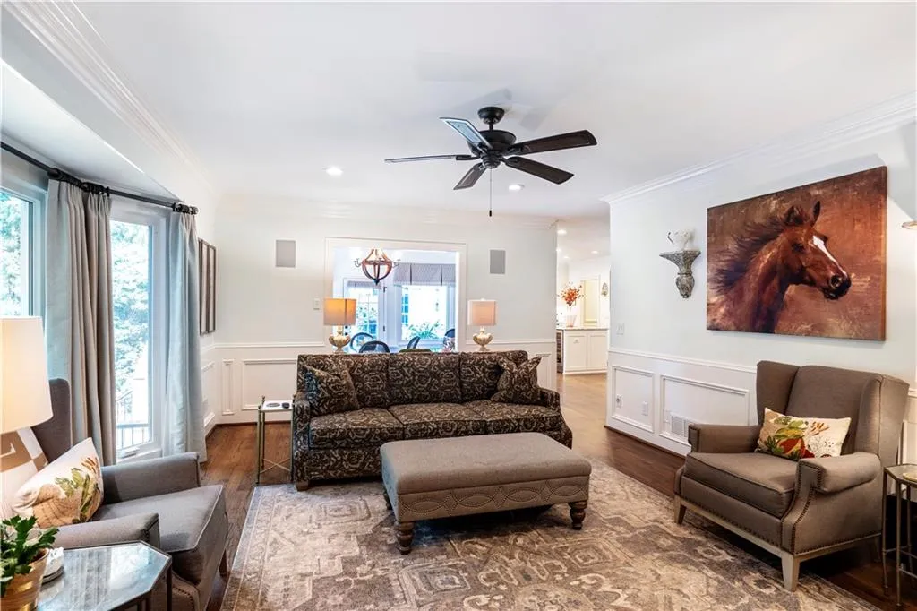 70 Old Powers Place, Atlanta, Georgia 30327, 4 Bedrooms Bedrooms, ,3 BathroomsBathrooms,Residential,Sold,70 Old Powers Place,6953256