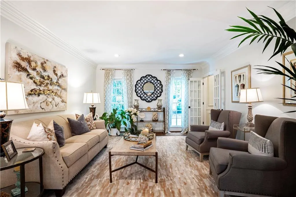 70 Old Powers Place, Atlanta, Georgia 30327, 4 Bedrooms Bedrooms, ,3 BathroomsBathrooms,Residential,Sold,70 Old Powers Place,6953256