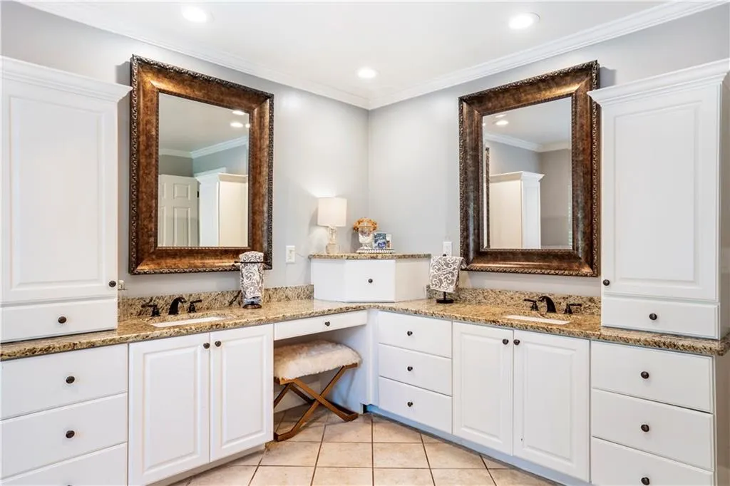 70 Old Powers Place, Atlanta, Georgia 30327, 4 Bedrooms Bedrooms, ,3 BathroomsBathrooms,Residential,Sold,70 Old Powers Place,6953256