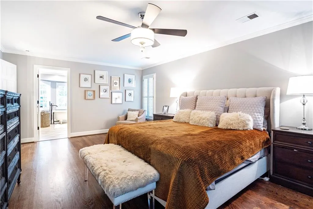 70 Old Powers Place, Atlanta, Georgia 30327, 4 Bedrooms Bedrooms, ,3 BathroomsBathrooms,Residential,Sold,70 Old Powers Place,6953256