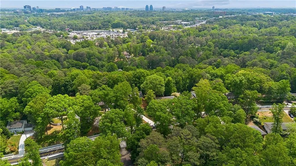 6748 Brandon Mill Road, Sandy Springs, Georgia 30328, 5 Bedrooms Bedrooms, ,3 BathroomsBathrooms,Residential,For Sale,6748 Brandon Mill Road,7758147