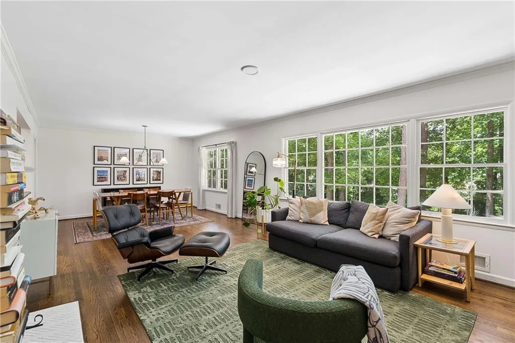 6748 Brandon Mill Road, Sandy Springs, Georgia 30328, 5 Bedrooms Bedrooms, ,3 BathroomsBathrooms,Residential,For Sale,6748 Brandon Mill Road,7758147