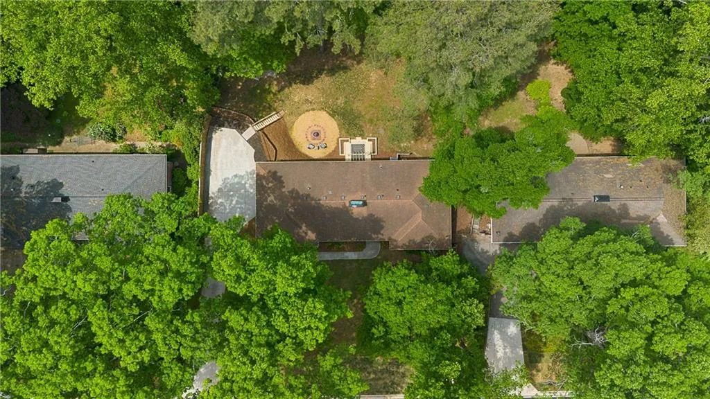 6748 Brandon Mill Road, Sandy Springs, Georgia 30328, 5 Bedrooms Bedrooms, ,3 BathroomsBathrooms,Residential,For Sale,6748 Brandon Mill Road,7758147