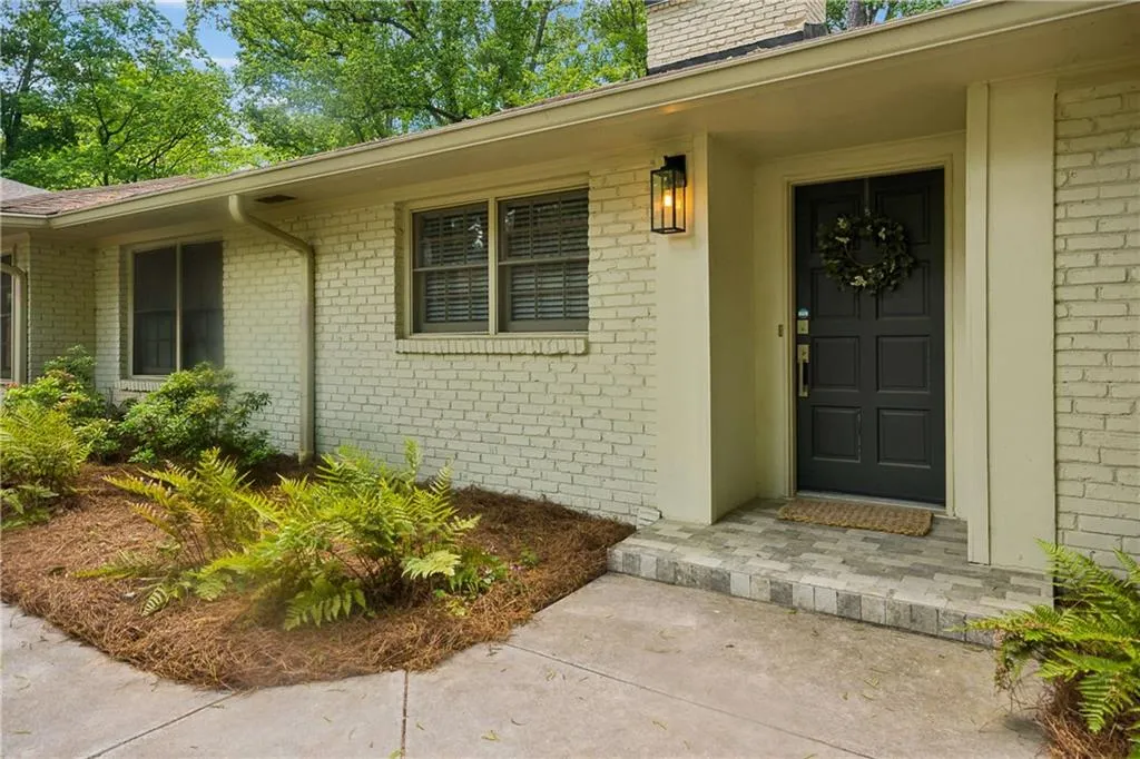 6748 Brandon Mill Road, Sandy Springs, Georgia 30328, 5 Bedrooms Bedrooms, ,3 BathroomsBathrooms,Residential,For Sale,6748 Brandon Mill Road,7758147