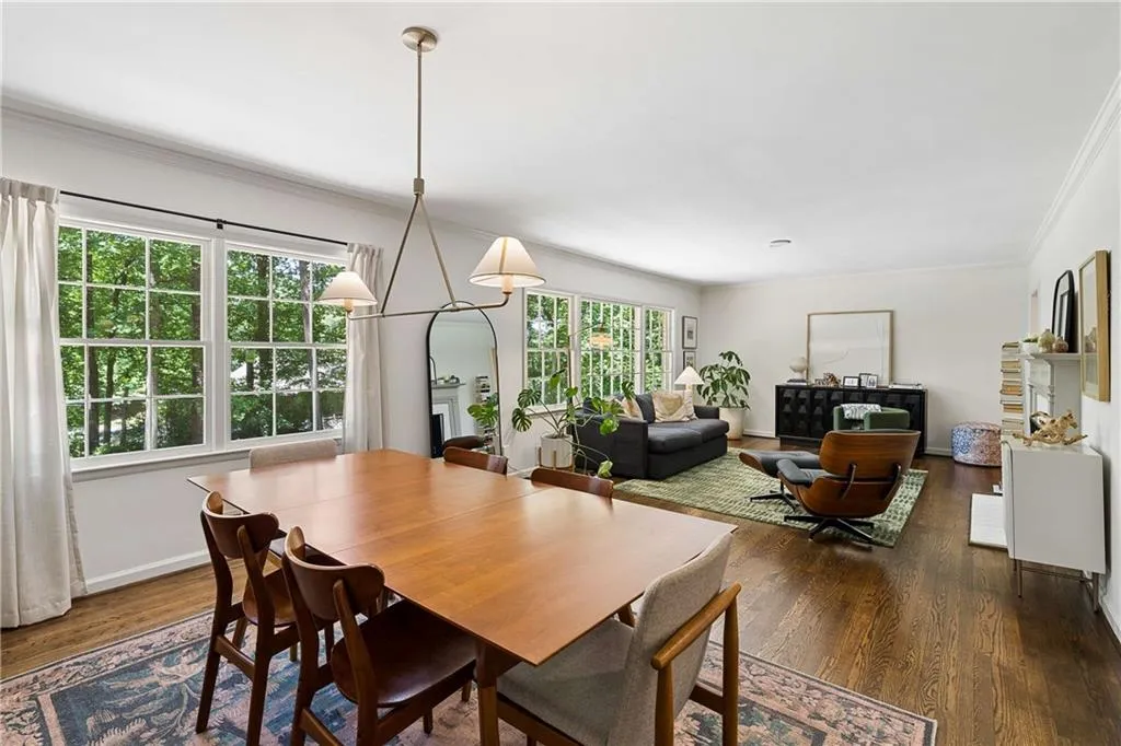 6748 Brandon Mill Road, Sandy Springs, Georgia 30328, 5 Bedrooms Bedrooms, ,3 BathroomsBathrooms,Residential,For Sale,6748 Brandon Mill Road,7758147