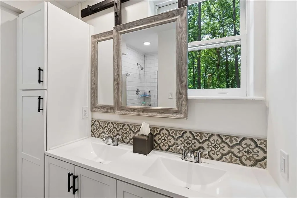 6748 Brandon Mill Road, Sandy Springs, Georgia 30328, 5 Bedrooms Bedrooms, ,3 BathroomsBathrooms,Residential,For Sale,6748 Brandon Mill Road,7758147
