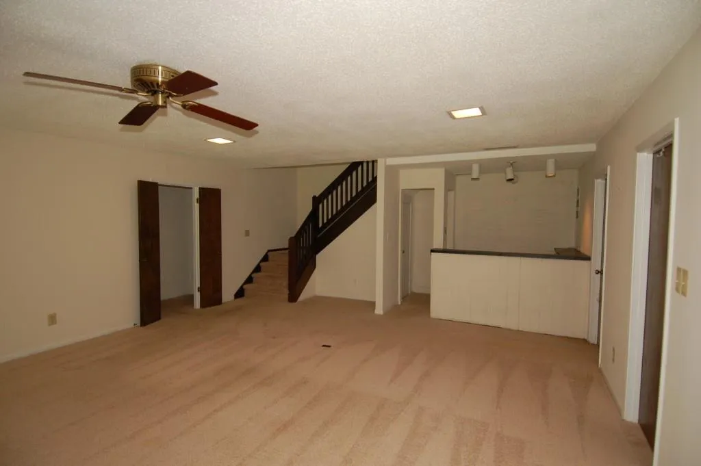 905 Heards Ferry Road, Atlanta, Georgia 30328, 5 Bedrooms Bedrooms, ,3 BathroomsBathrooms,Residential,Sold,905 Heards Ferry Road,6707271