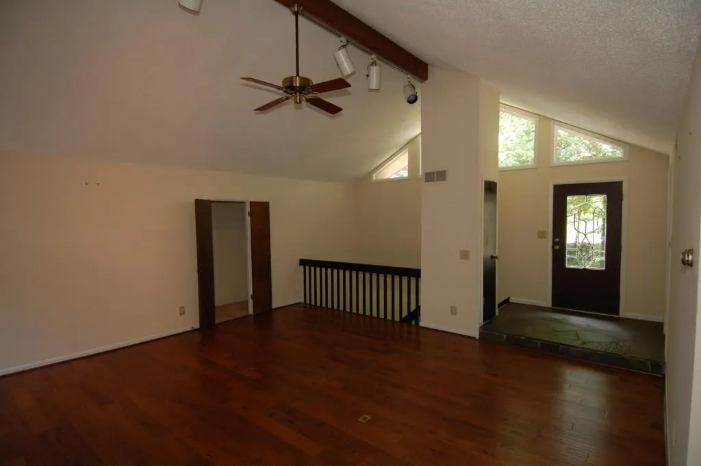 905 Heards Ferry Road, Atlanta, Georgia 30328, 5 Bedrooms Bedrooms, ,3 BathroomsBathrooms,Residential,Sold,905 Heards Ferry Road,6707271