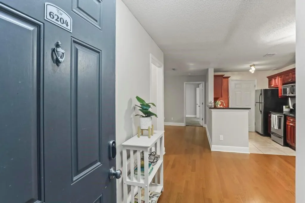 6204 Santa Fe Parkway, Sandy Springs, Georgia 30350, 2 Bedrooms Bedrooms, ,2 BathroomsBathrooms,Residential,Sold,6204 Santa Fe Parkway,7264692