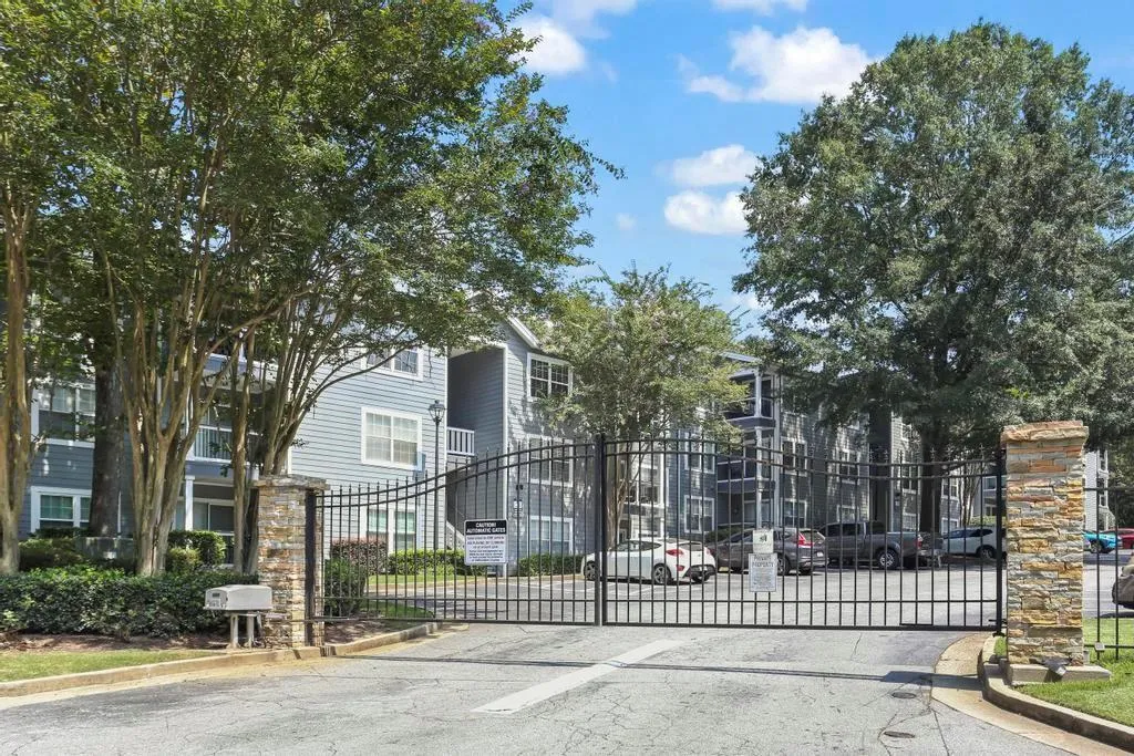 6204 Santa Fe Parkway, Sandy Springs, Georgia 30350, 2 Bedrooms Bedrooms, ,2 BathroomsBathrooms,Residential,Sold,6204 Santa Fe Parkway,7264692