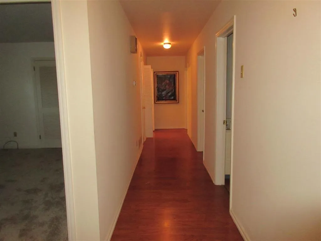 700 Spalding Drive, Sandy Springs, Georgia 30328, 4 Bedrooms Bedrooms, ,2 BathroomsBathrooms,Residential,Sold,700 Spalding Drive,5750842