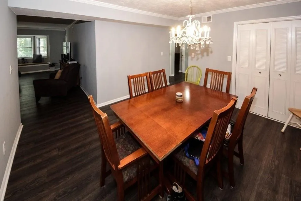 6851 Roswell Road Unit Q-23, Sandy Springs, Georgia 30328, 3 Bedrooms Bedrooms, ,2 BathroomsBathrooms,Residential,Sold,6851 Roswell Road Unit Q-23,6516035