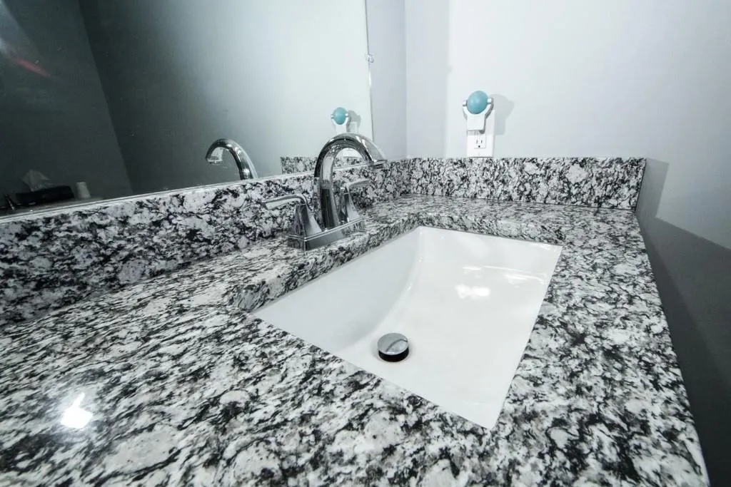 6851 Roswell Road Unit Q-23, Sandy Springs, Georgia 30328, 3 Bedrooms Bedrooms, ,2 BathroomsBathrooms,Residential,Sold,6851 Roswell Road Unit Q-23,6516035