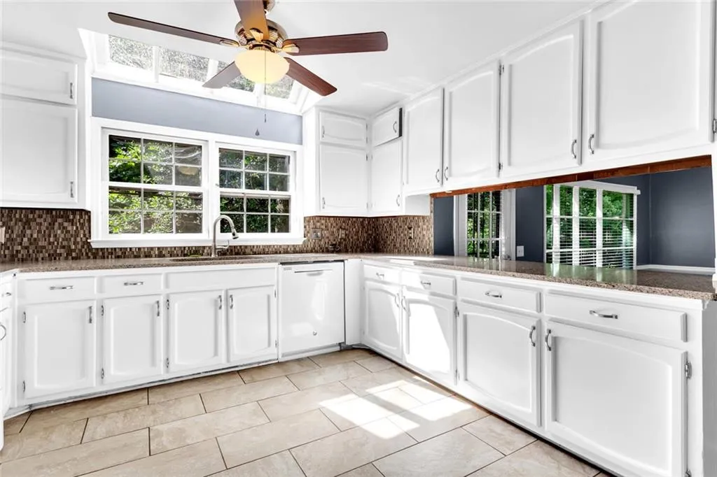 510 Calaveras Drive, Sandy Springs, Georgia 30350, 4 Bedrooms Bedrooms, ,2 BathroomsBathrooms,Residential,Sold,510 Calaveras Drive,7209653