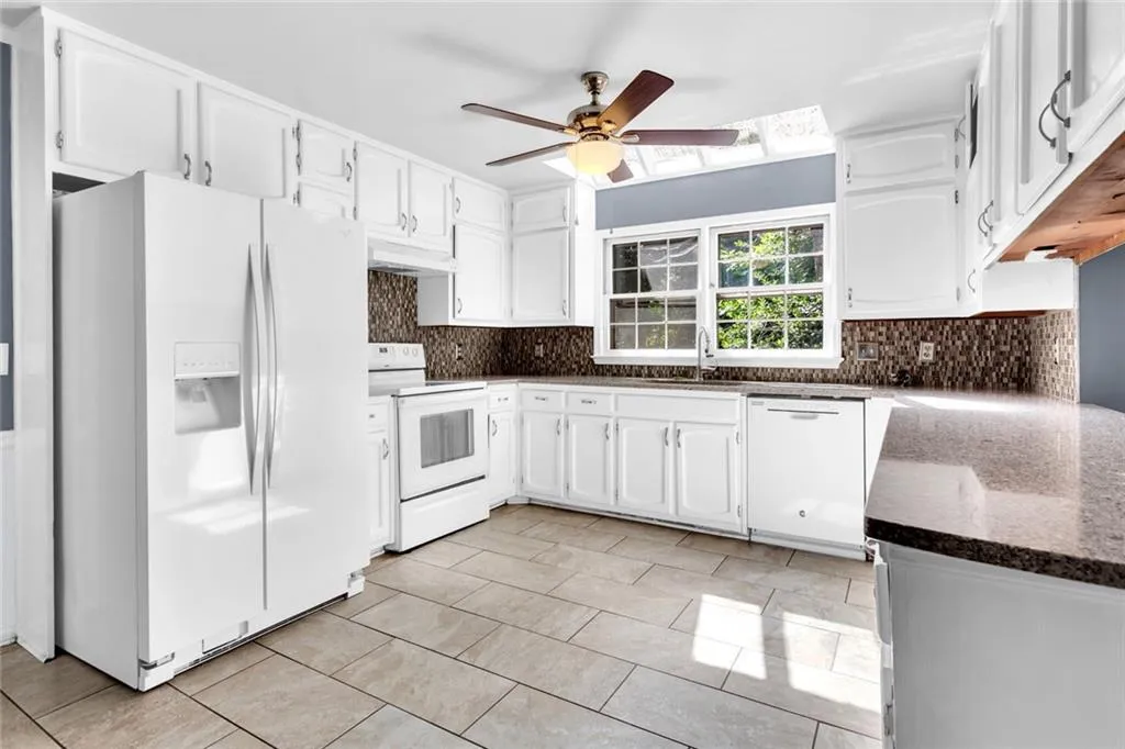 510 Calaveras Drive, Sandy Springs, Georgia 30350, 4 Bedrooms Bedrooms, ,2 BathroomsBathrooms,Residential,Sold,510 Calaveras Drive,7209653
