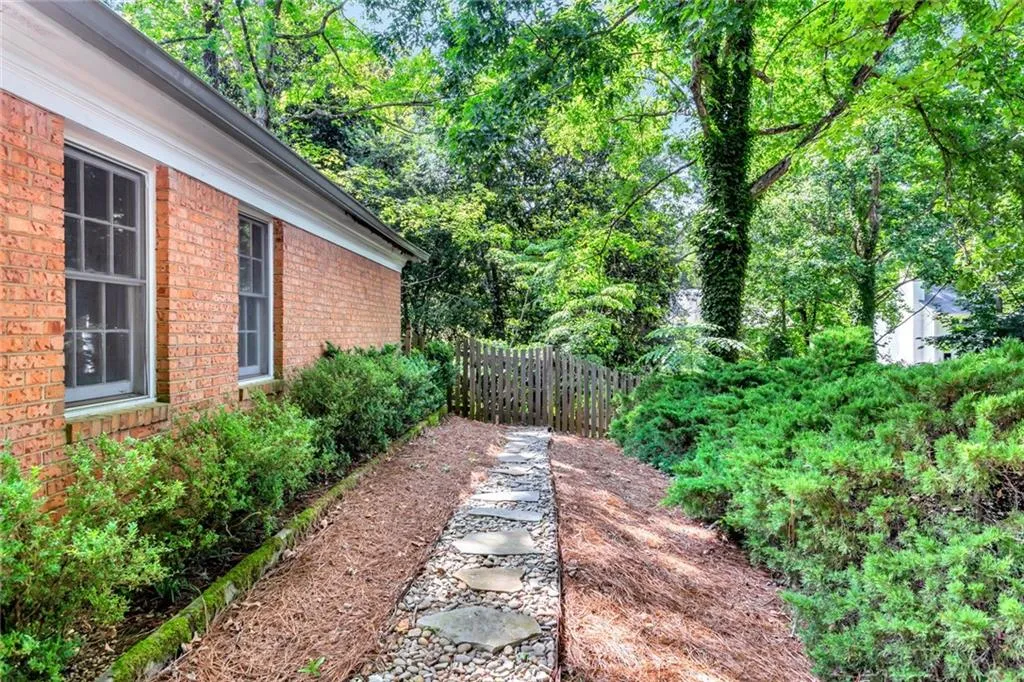 510 Calaveras Drive, Sandy Springs, Georgia 30350, 4 Bedrooms Bedrooms, ,2 BathroomsBathrooms,Residential,Sold,510 Calaveras Drive,7209653