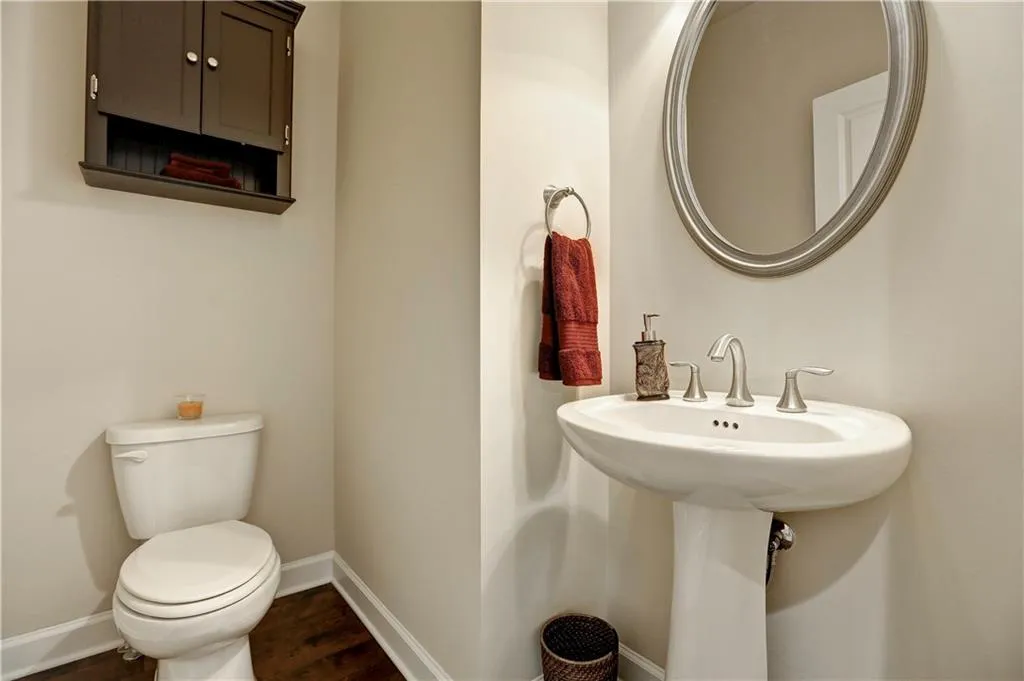 7530 Stoneridge Drive Unit 7530, Sandy Springs, Georgia 30328, 3 Bedrooms Bedrooms, ,3 BathroomsBathrooms,Residential,Sold,7530 Stoneridge Drive Unit 7530,5795130