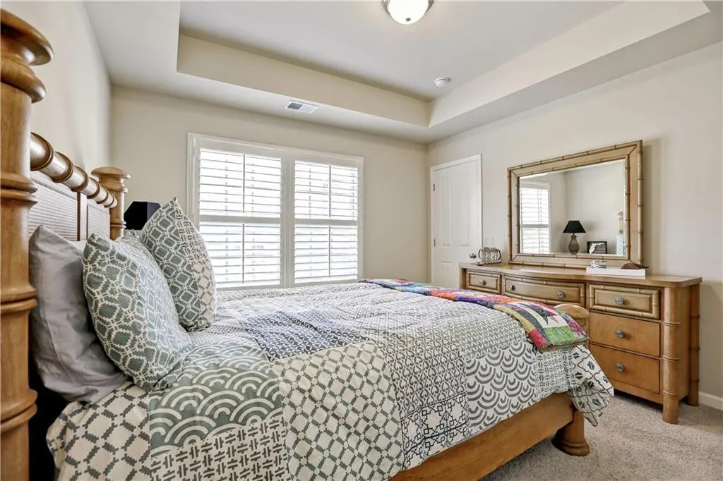 7530 Stoneridge Drive Unit 7530, Sandy Springs, Georgia 30328, 3 Bedrooms Bedrooms, ,3 BathroomsBathrooms,Residential,Sold,7530 Stoneridge Drive Unit 7530,5795130