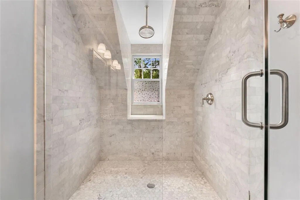 2226 Ne Virginia Place Ne, Atlanta, Georgia 30305, 4 Bedrooms Bedrooms, ,4 BathroomsBathrooms,Residential,For Sale,2226 Ne Virginia Place Ne,7615002
