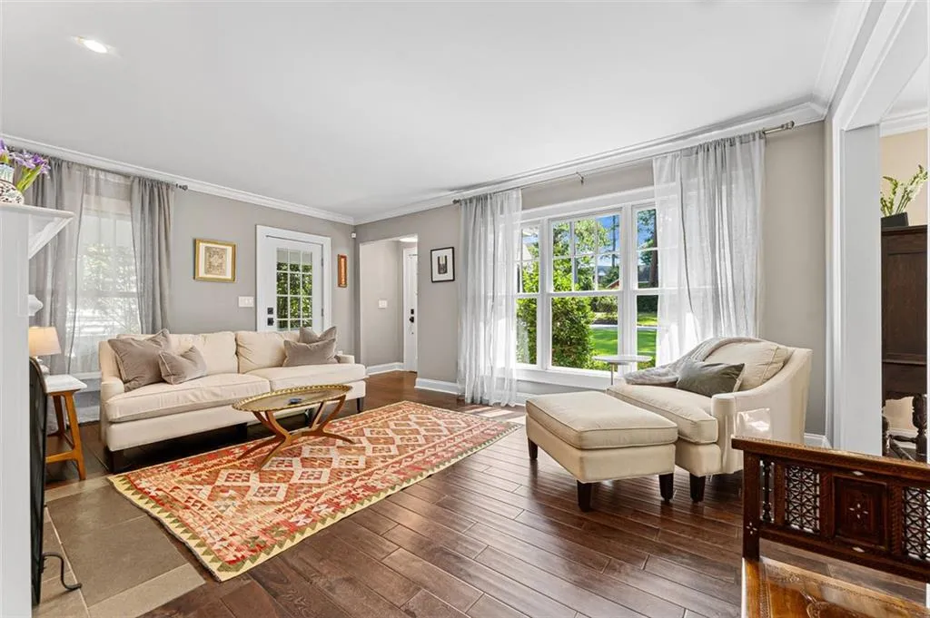 2226 Ne Virginia Place Ne, Atlanta, Georgia 30305, 4 Bedrooms Bedrooms, ,4 BathroomsBathrooms,Residential,For Sale,2226 Ne Virginia Place Ne,7615002