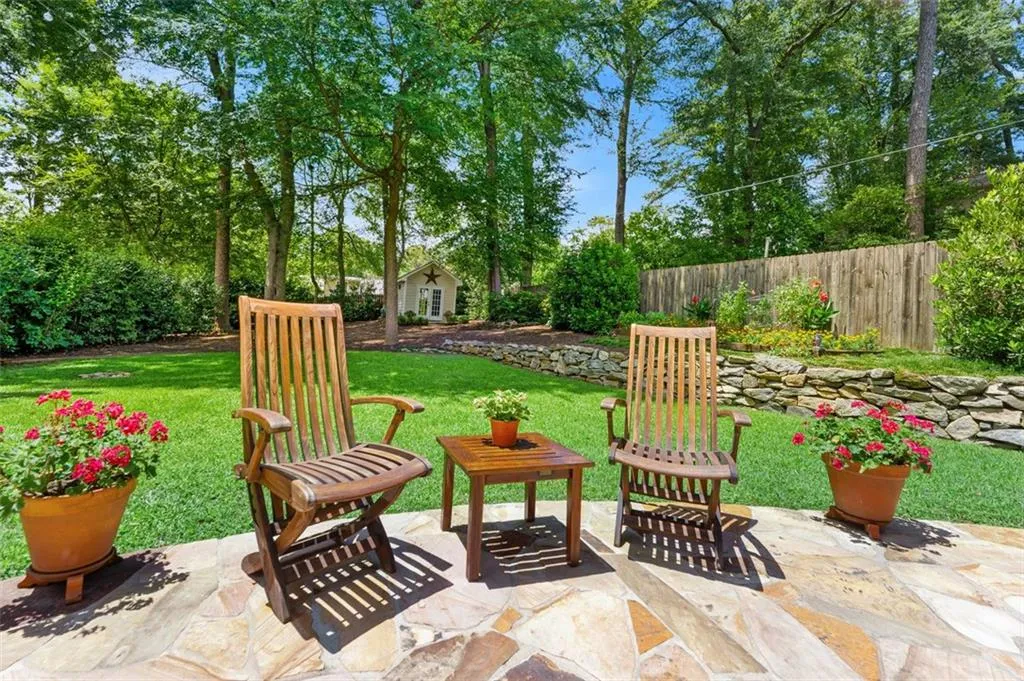 2226 Ne Virginia Place Ne, Atlanta, Georgia 30305, 4 Bedrooms Bedrooms, ,4 BathroomsBathrooms,Residential,For Sale,2226 Ne Virginia Place Ne,7615002