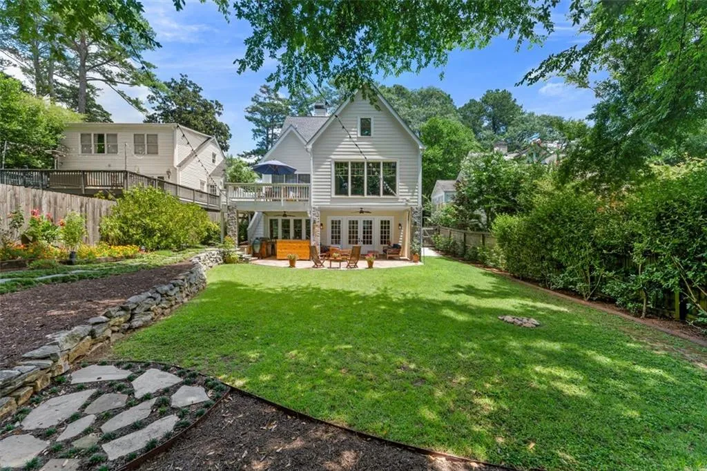 2226 Ne Virginia Place Ne, Atlanta, Georgia 30305, 4 Bedrooms Bedrooms, ,4 BathroomsBathrooms,Residential,For Sale,2226 Ne Virginia Place Ne,7615002