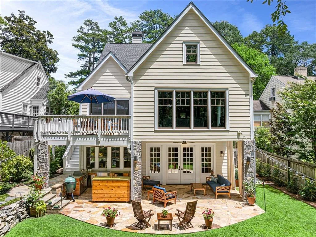 2226 Ne Virginia Place Ne, Atlanta, Georgia 30305, 4 Bedrooms Bedrooms, ,4 BathroomsBathrooms,Residential,For Sale,2226 Ne Virginia Place Ne,7615002