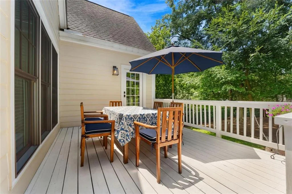 2226 Ne Virginia Place Ne, Atlanta, Georgia 30305, 4 Bedrooms Bedrooms, ,4 BathroomsBathrooms,Residential,For Sale,2226 Ne Virginia Place Ne,7615002