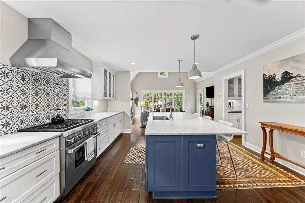 2226 Ne Virginia Place Ne, Atlanta, Georgia 30305, 4 Bedrooms Bedrooms, ,4 BathroomsBathrooms,Residential,For Sale,2226 Ne Virginia Place Ne,7615002