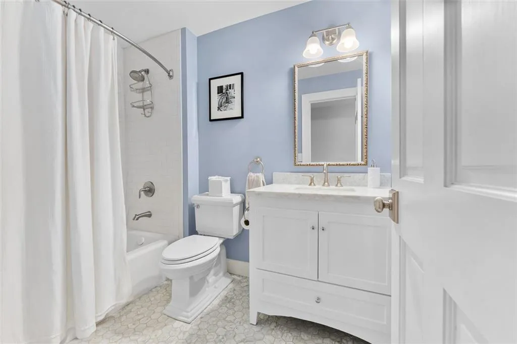 2226 Ne Virginia Place Ne, Atlanta, Georgia 30305, 4 Bedrooms Bedrooms, ,4 BathroomsBathrooms,Residential,For Sale,2226 Ne Virginia Place Ne,7615002