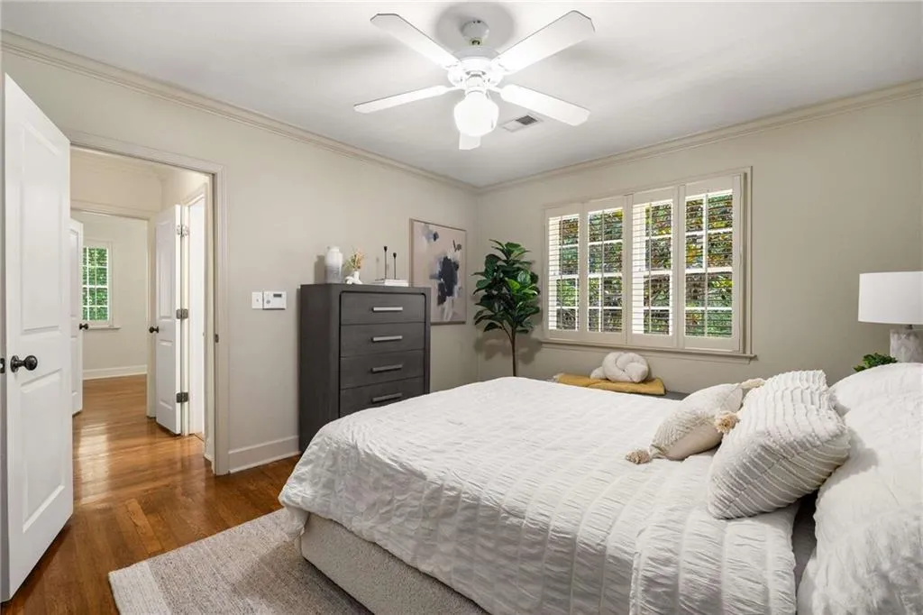 115 Peachtree Memorial Drive Nw Unit D4, Atlanta, Georgia 30309, 2 Bedrooms Bedrooms, ,1 BathroomBathrooms,Residential,For Sale,115 Peachtree Memorial Drive Nw Unit D4,7612765