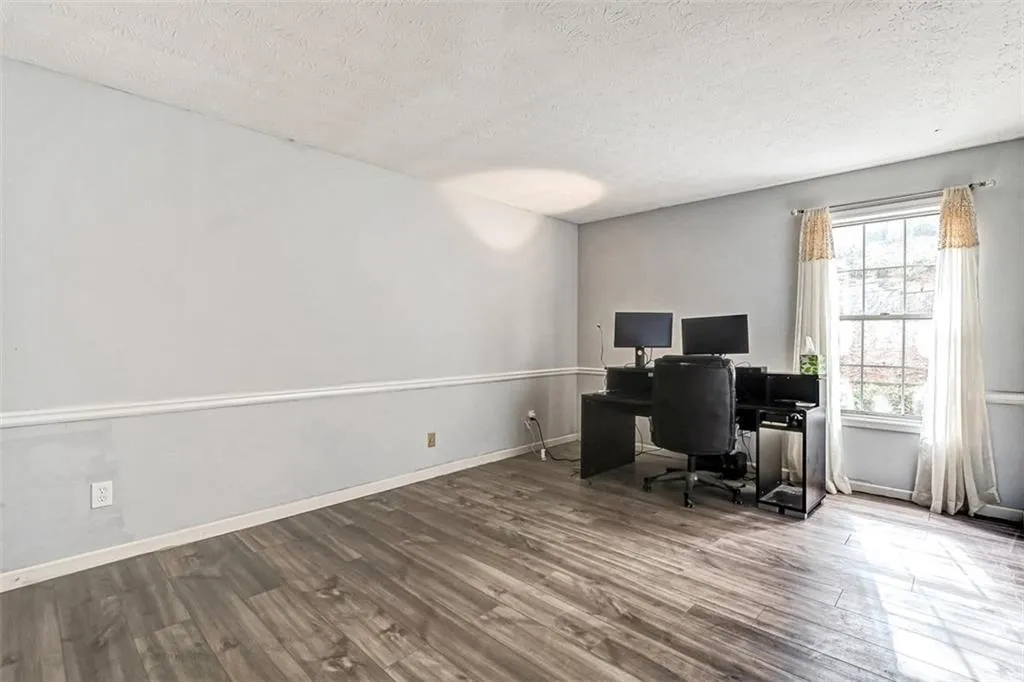 503 Vicksburg Place, Sandy Springs, Georgia 30350, 3 Bedrooms Bedrooms, ,2 BathroomsBathrooms,Residential,Sold,503 Vicksburg Place,7137482