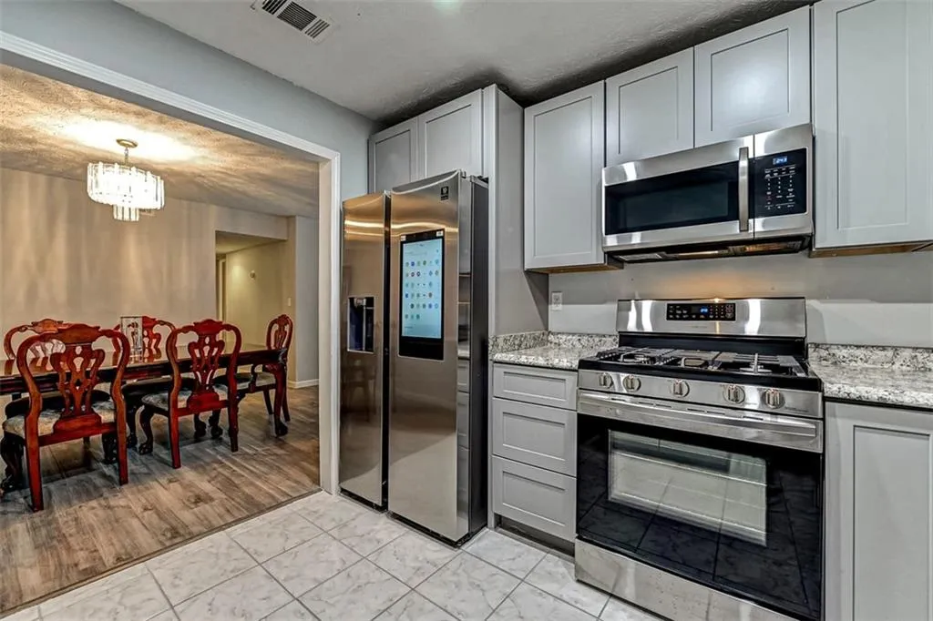 503 Vicksburg Place, Sandy Springs, Georgia 30350, 3 Bedrooms Bedrooms, ,2 BathroomsBathrooms,Residential,Sold,503 Vicksburg Place,7137482