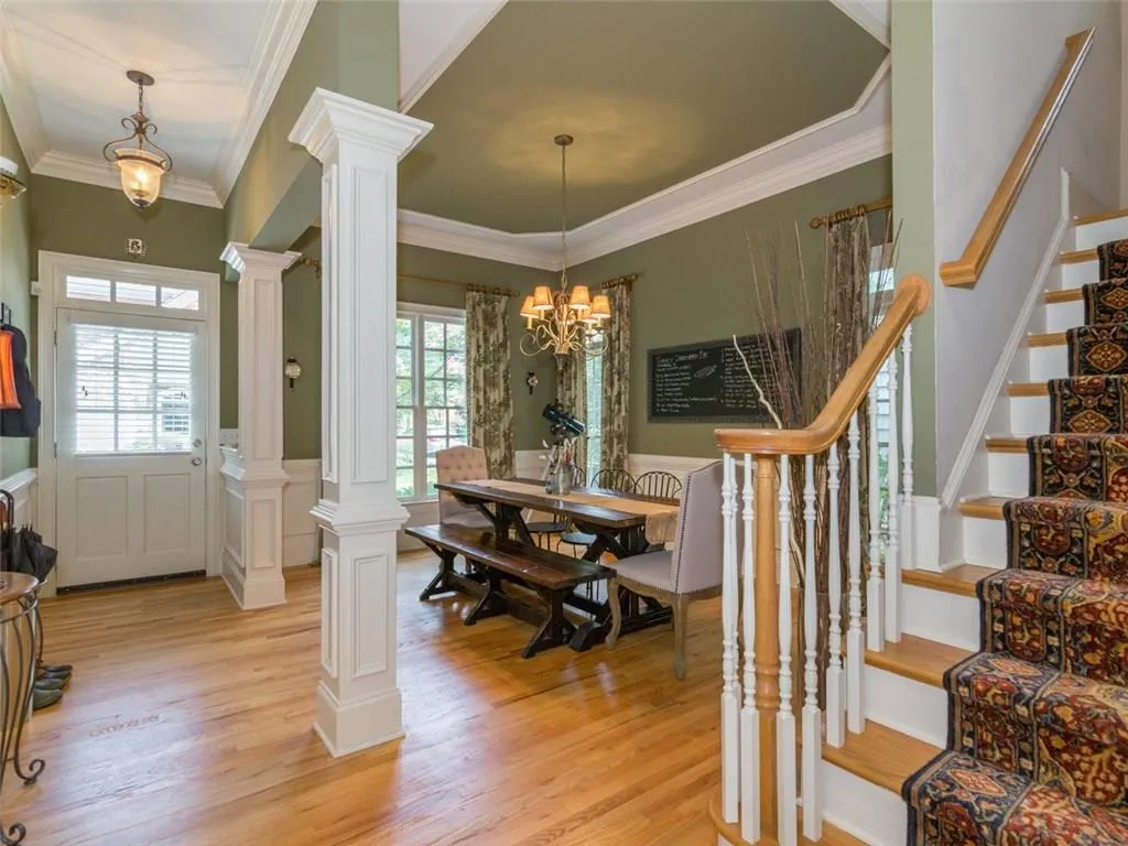 2623 Brookline Circle Ne, Brookhaven, Georgia 30319, 3 Bedrooms Bedrooms, ,2 BathroomsBathrooms,Residential,Sold,2623 Brookline Circle Ne,5726635