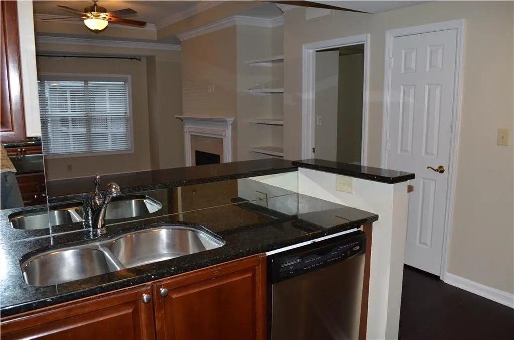 1510 River Green Drive Nw, Atlanta, Georgia 30327, 2 Bedrooms Bedrooms, ,2 BathroomsBathrooms,Residential,Sold,1510 River Green Drive Nw,5702409