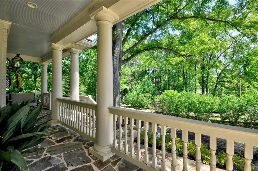 30 Hardeman Road, Sandy Springs, Georgia 30342, 5 Bedrooms Bedrooms, ,4 BathroomsBathrooms,Residential,Sold,30 Hardeman Road,6668533