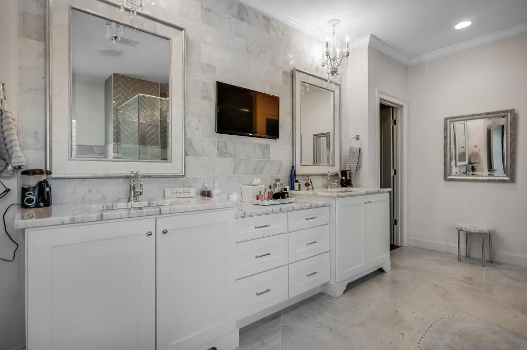 30 Hardeman Road, Sandy Springs, Georgia 30342, 5 Bedrooms Bedrooms, ,4 BathroomsBathrooms,Residential,Sold,30 Hardeman Road,6668533