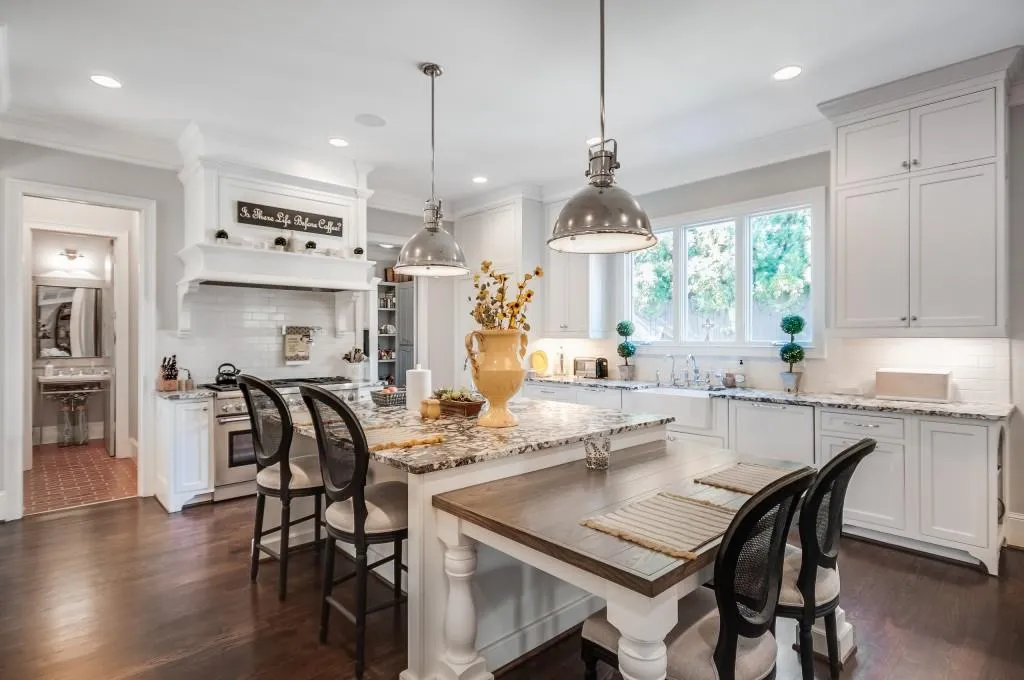 30 Hardeman Road, Sandy Springs, Georgia 30342, 5 Bedrooms Bedrooms, ,4 BathroomsBathrooms,Residential,Sold,30 Hardeman Road,6668533