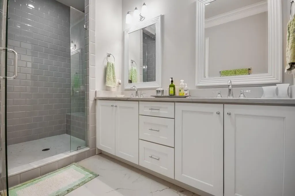 30 Hardeman Road, Sandy Springs, Georgia 30342, 5 Bedrooms Bedrooms, ,4 BathroomsBathrooms,Residential,Sold,30 Hardeman Road,6668533