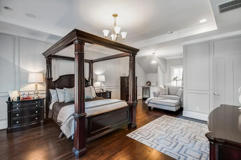 30 Hardeman Road, Sandy Springs, Georgia 30342, 5 Bedrooms Bedrooms, ,4 BathroomsBathrooms,Residential,Sold,30 Hardeman Road,6668533