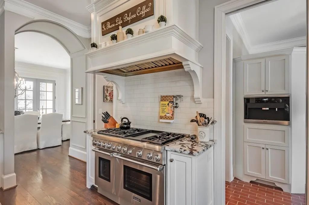 30 Hardeman Road, Sandy Springs, Georgia 30342, 5 Bedrooms Bedrooms, ,4 BathroomsBathrooms,Residential,Sold,30 Hardeman Road,6668533