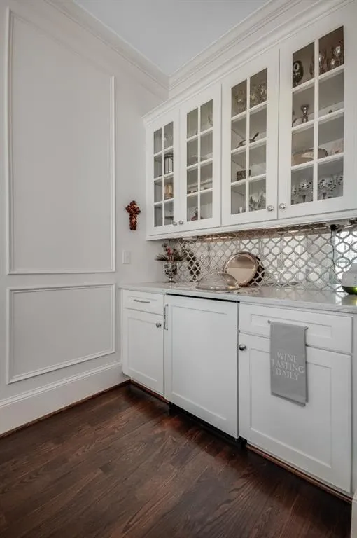 30 Hardeman Road, Sandy Springs, Georgia 30342, 5 Bedrooms Bedrooms, ,4 BathroomsBathrooms,Residential,Sold,30 Hardeman Road,6668533