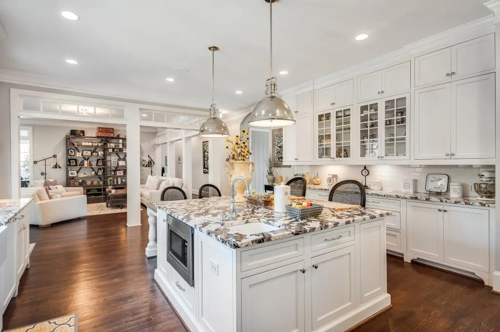 30 Hardeman Road, Sandy Springs, Georgia 30342, 5 Bedrooms Bedrooms, ,4 BathroomsBathrooms,Residential,Sold,30 Hardeman Road,6668533