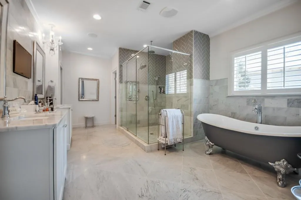 30 Hardeman Road, Sandy Springs, Georgia 30342, 5 Bedrooms Bedrooms, ,4 BathroomsBathrooms,Residential,Sold,30 Hardeman Road,6668533