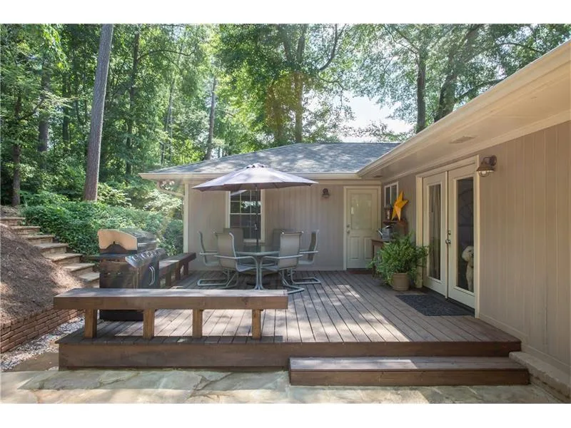 500 Carolwood Lane, Sandy Springs, Georgia 30342, 3 Bedrooms Bedrooms, ,2 BathroomsBathrooms,Residential,Sold,500 Carolwood Lane,5892500