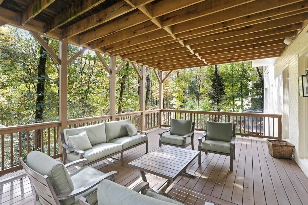 280 Cameron Ridge Drive, Atlanta, Georgia 30328, 6 Bedrooms Bedrooms, ,5 BathroomsBathrooms,Residential,Sold,280 Cameron Ridge Drive,6676564
