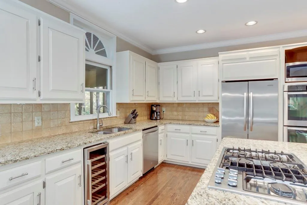 280 Cameron Ridge Drive, Atlanta, Georgia 30328, 6 Bedrooms Bedrooms, ,5 BathroomsBathrooms,Residential,Sold,280 Cameron Ridge Drive,6676564
