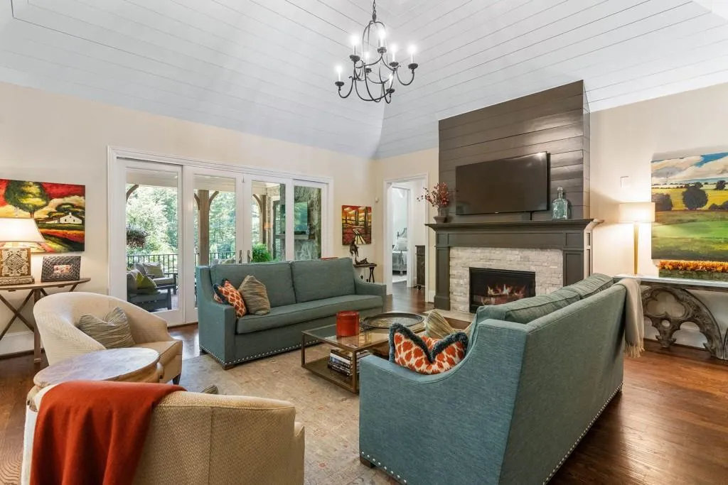 8345 Hewlett Road, Sandy Springs, Georgia 30350, 6 Bedrooms Bedrooms, ,6 BathroomsBathrooms,Residential,Sold,8345 Hewlett Road,7417668 8345 Hewlett Road, Sandy Springs, Georgia 30350, 6 Bedrooms Bedrooms, ,6 BathroomsBathrooms,Residential,Sold,8345 Hewlett Road,7417668